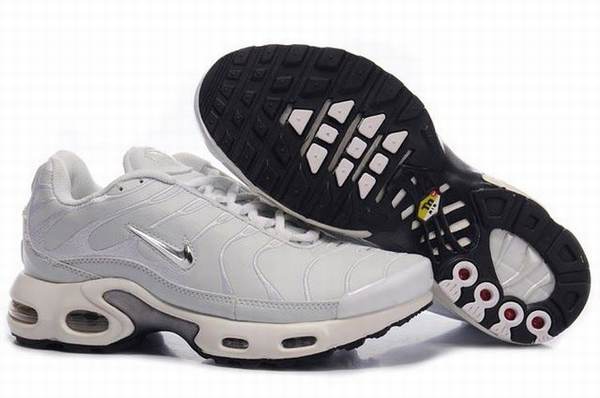 tennis nike requin pas cher tennis nike requin pas cher